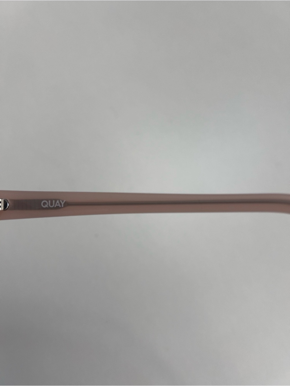 Quay Australia Noosa Pink Cat Eye Round Frame Sunglasses, Tortoiseshell Tips - Picture 6 of 6